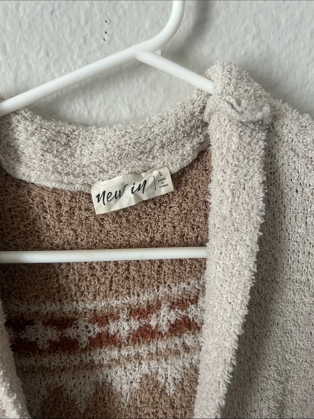 Cream Aztec Open-Front Knit Cardigan with Rust Pattern - Picture 2 of 3